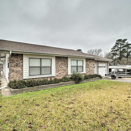 Lake Livingston Hideaway With Dock And Gas Grill! Villa Onalaska Exterior photo