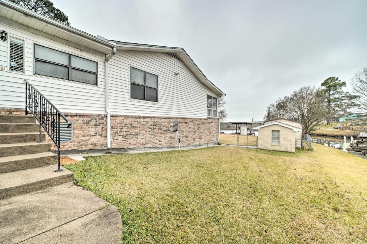 Lake Livingston Hideaway With Dock And Gas Grill! Villa Onalaska Exterior photo